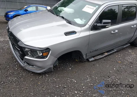 2021 Ram 1500 Big Horn 4X4 5'7 Box z USA, uszkodzony, nr VIN 1C6SRFFT4MN591114